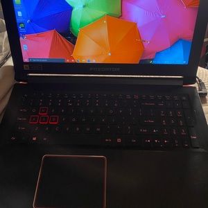 Acer Predator Helios 300 15.6in. (256GB, Intel Core i7 7th Gen., 2.80GHz, 16GB)